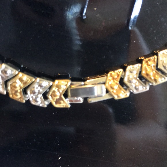 BIJOUX TERNER NECKLACE EARRINGS SET GOLD/SILVER - Picture 4 of 6